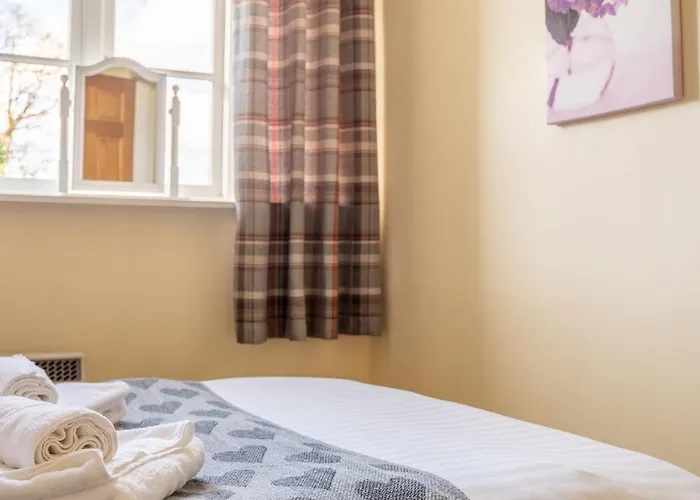 Crummock Apartament *